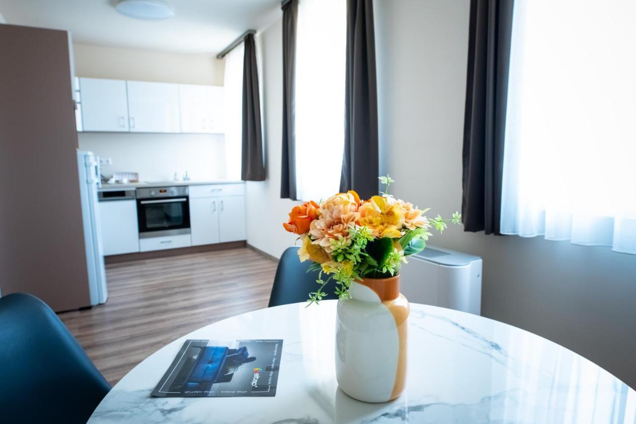 Nyírbátor Elixir Panzio Bed & Breakfast エクステリア 写真