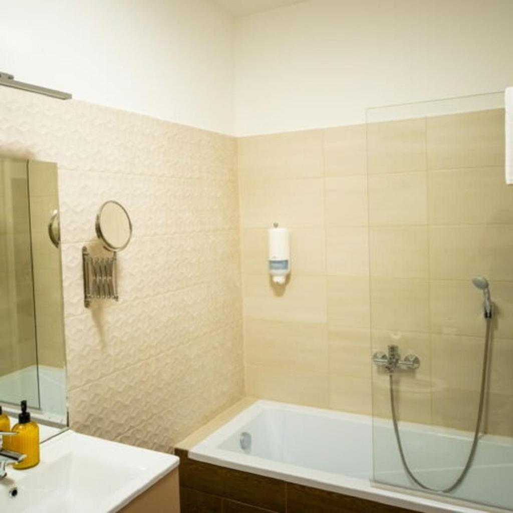 Nyírbátor Elixir Panzio Bed & Breakfast 部屋 写真